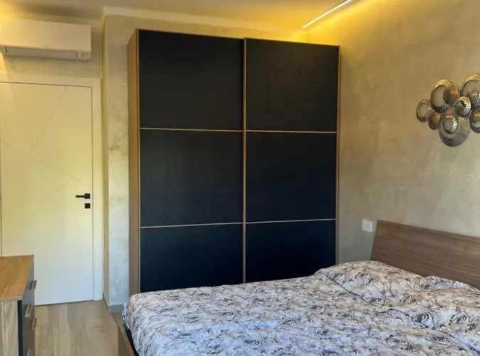 Corso Montecarlo Lejlighed