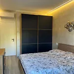 Corso Montecarlo شقة